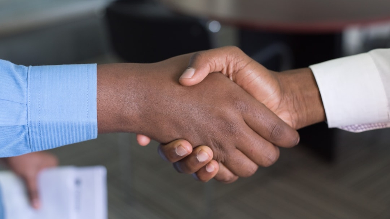 hybrid-model-it-outsourcing-services